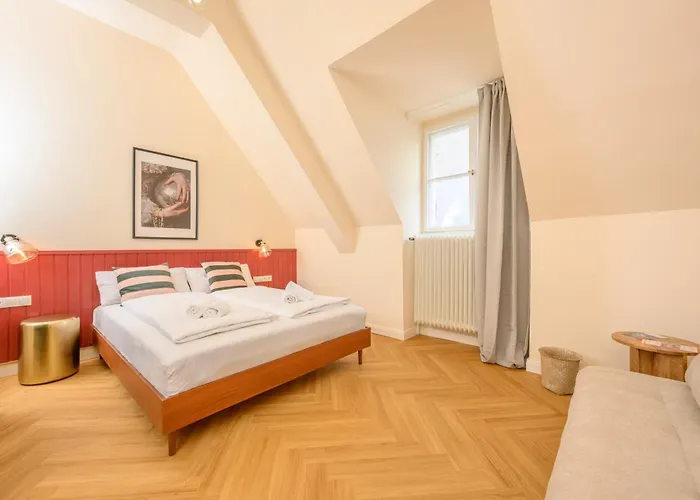 Palais Palffy Suits * Vienne