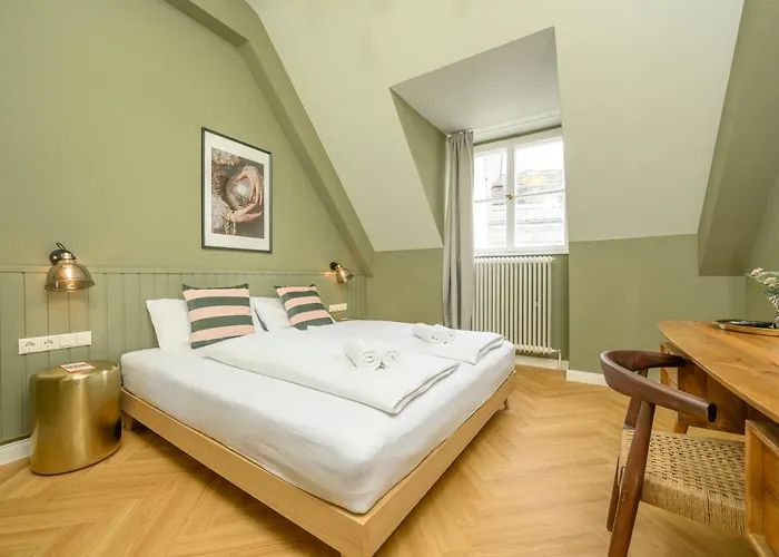 Palais Palffy Suits Vienne
